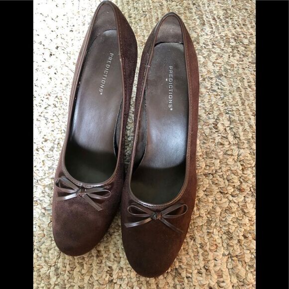 Elegant suede shoes made by Predictions size 81/2 - Picture 4 of 5